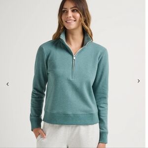 Travis Matthew Women’s Cloud Fleece 1/2 zip Pullover L